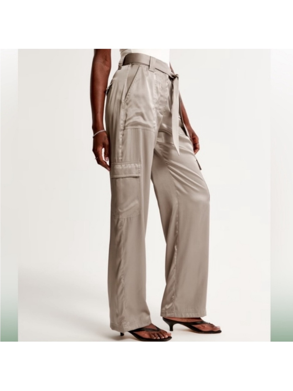 Abercrombie & Fitch Wide-Leg Cargo Trousers - Taupe